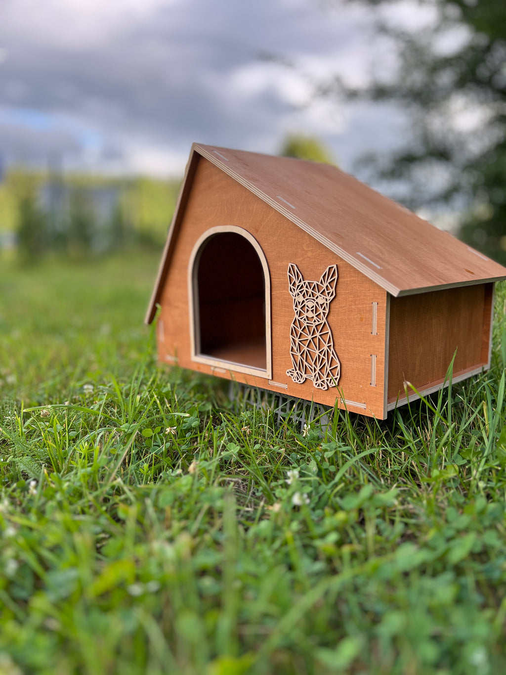 Modern Wooden  Pet House – Frenchie Edition  | Lignaris