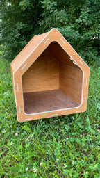 Modern Wooden Dog House Classic Edition | Lignaris