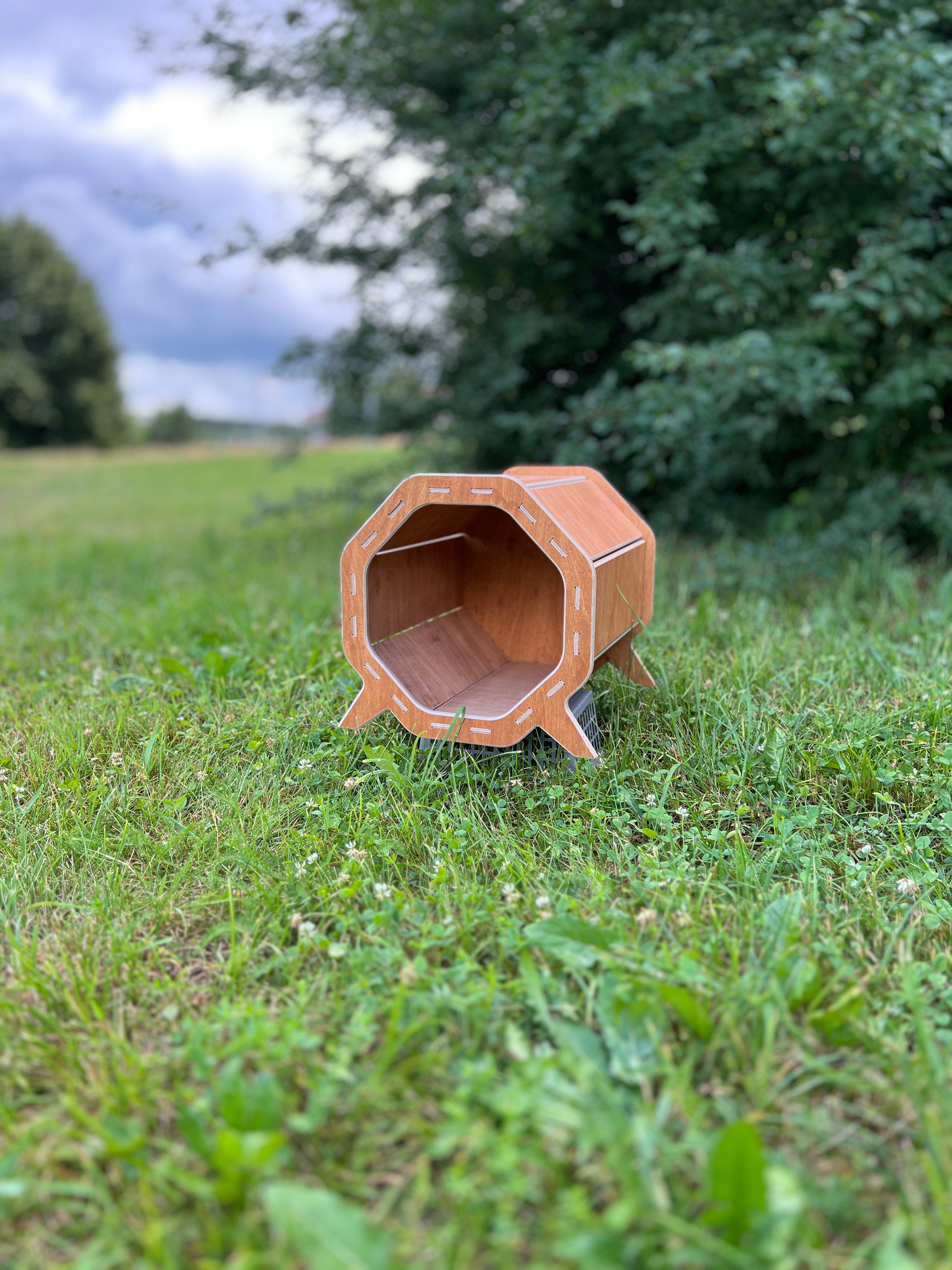Designer Wooden Pet House “Modern Barrel” | Lignaris