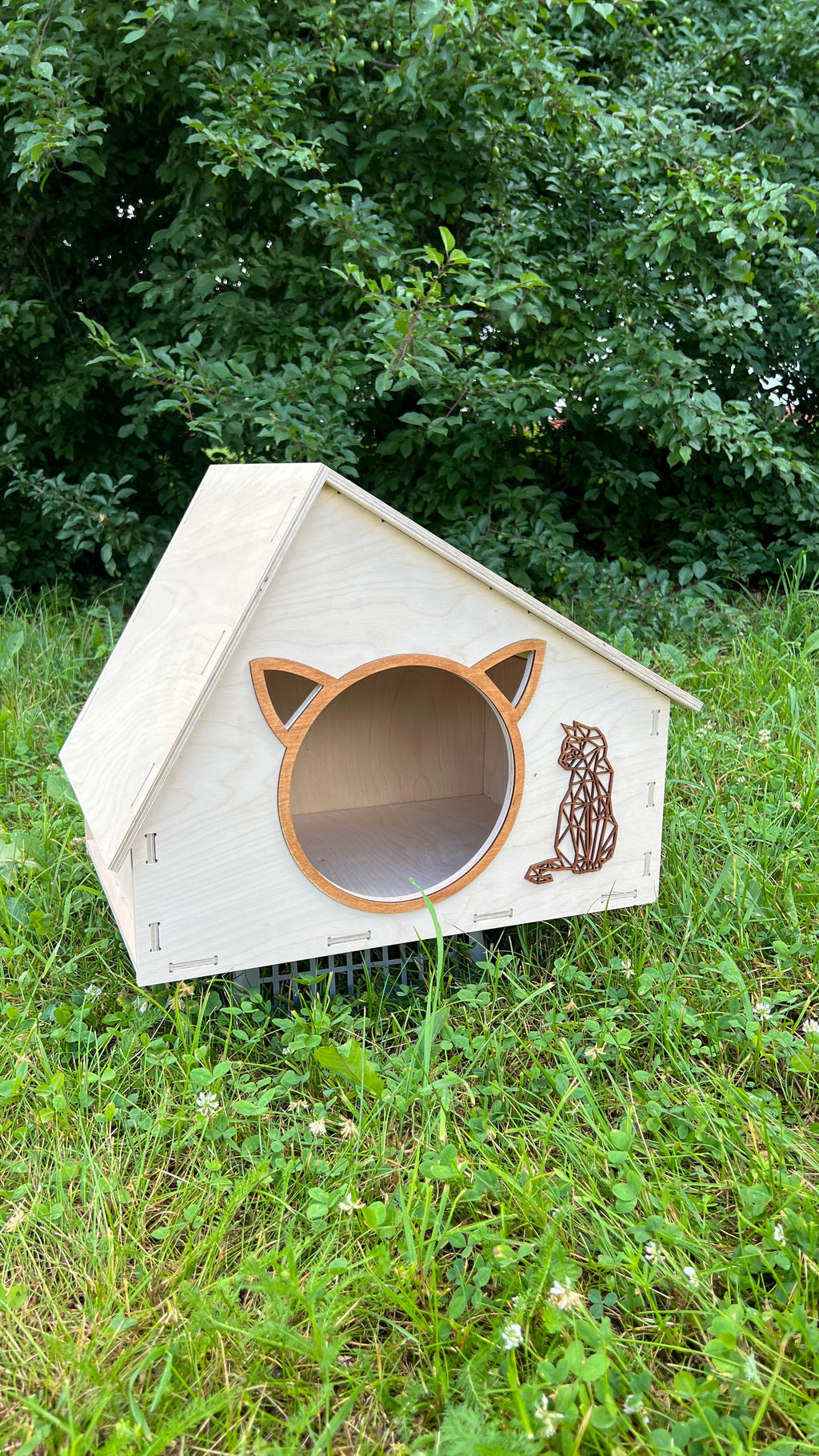 Modern Wooden Cat House | Lignaris