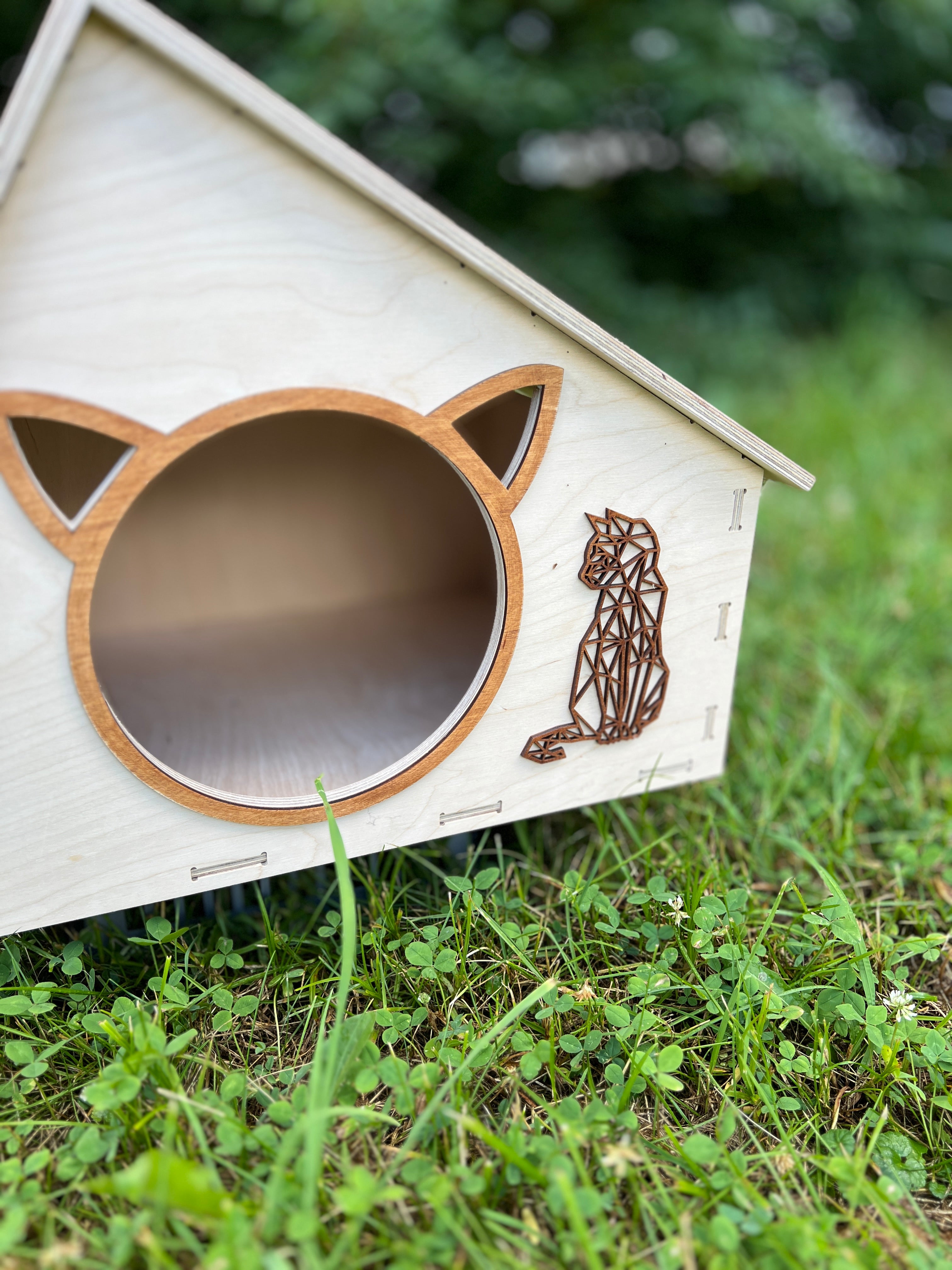 Modern Wooden Cat House | Lignaris